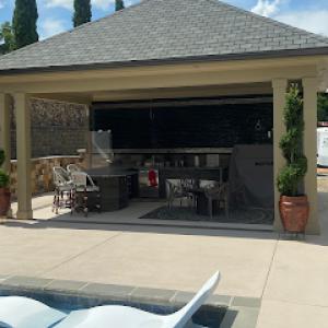4 Seasons Roofing & Gutters