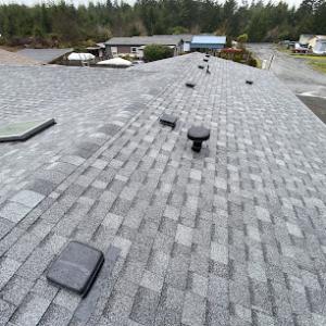 LT Roofing & Construction