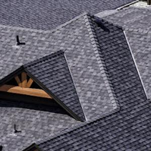B & W Roofing & Gutters
