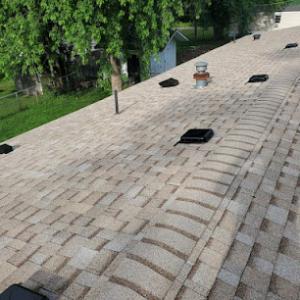 M & B Roofing