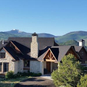 J & R Roofing