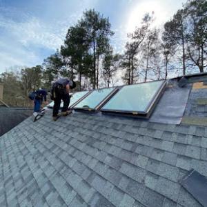 E-Z Roofing & Construction