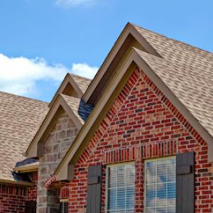 Roberts Roofing & Siding