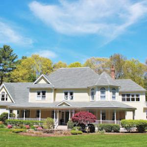 H&R Roofing