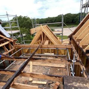 T Rock Roofing & Contracting