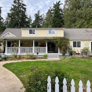 Four Seasons Roofing