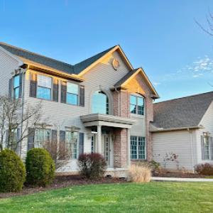 Bronco Roofing