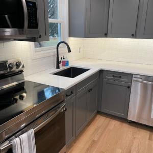 T6 Homes: Roofing & Construction