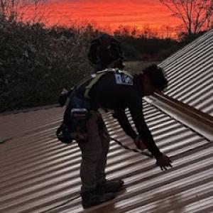 E & Y Roofing & Construction