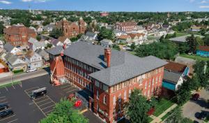 Besroi Roofing & Siding