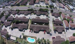 J M Flores Roofing & Construction