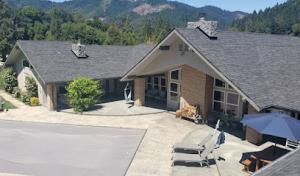 High Ridge Roofing & Gutters