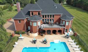 Specialized Roofing & Exteriors