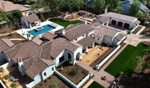 Lucero's Roofing